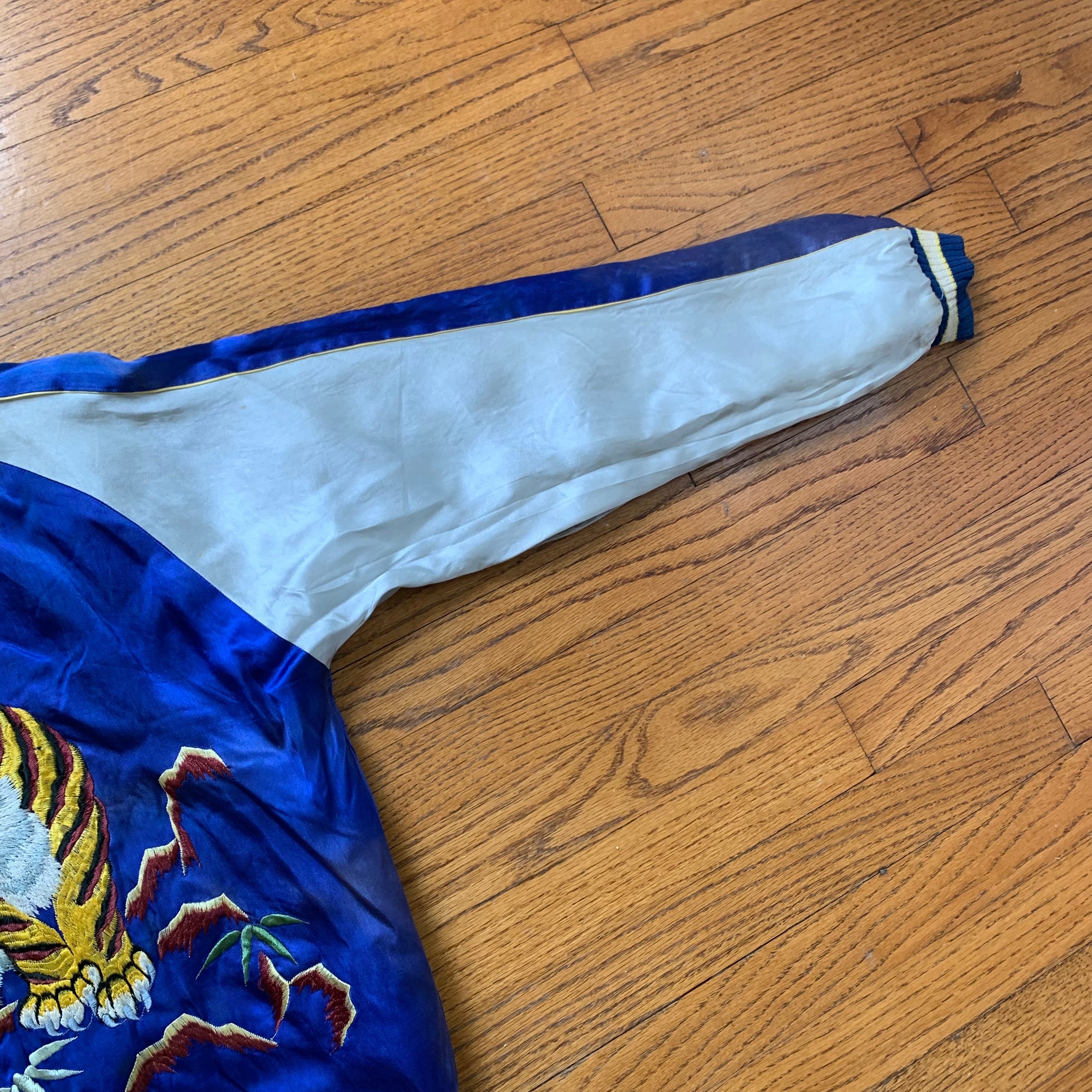 1950's Korean War Era Silk Souvenir Jacket S/M