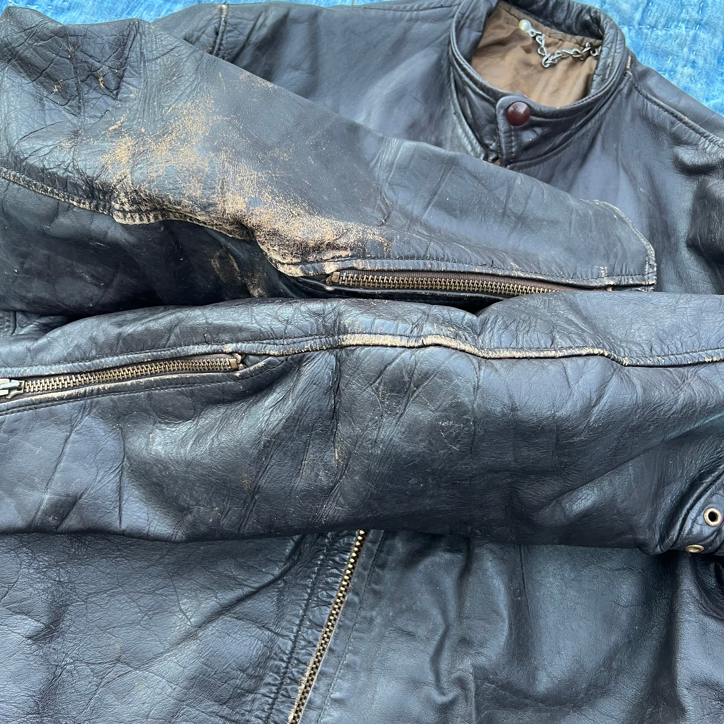 1950's Distressed Black Leather Cafe Racer Motorcycle Jacket Medium