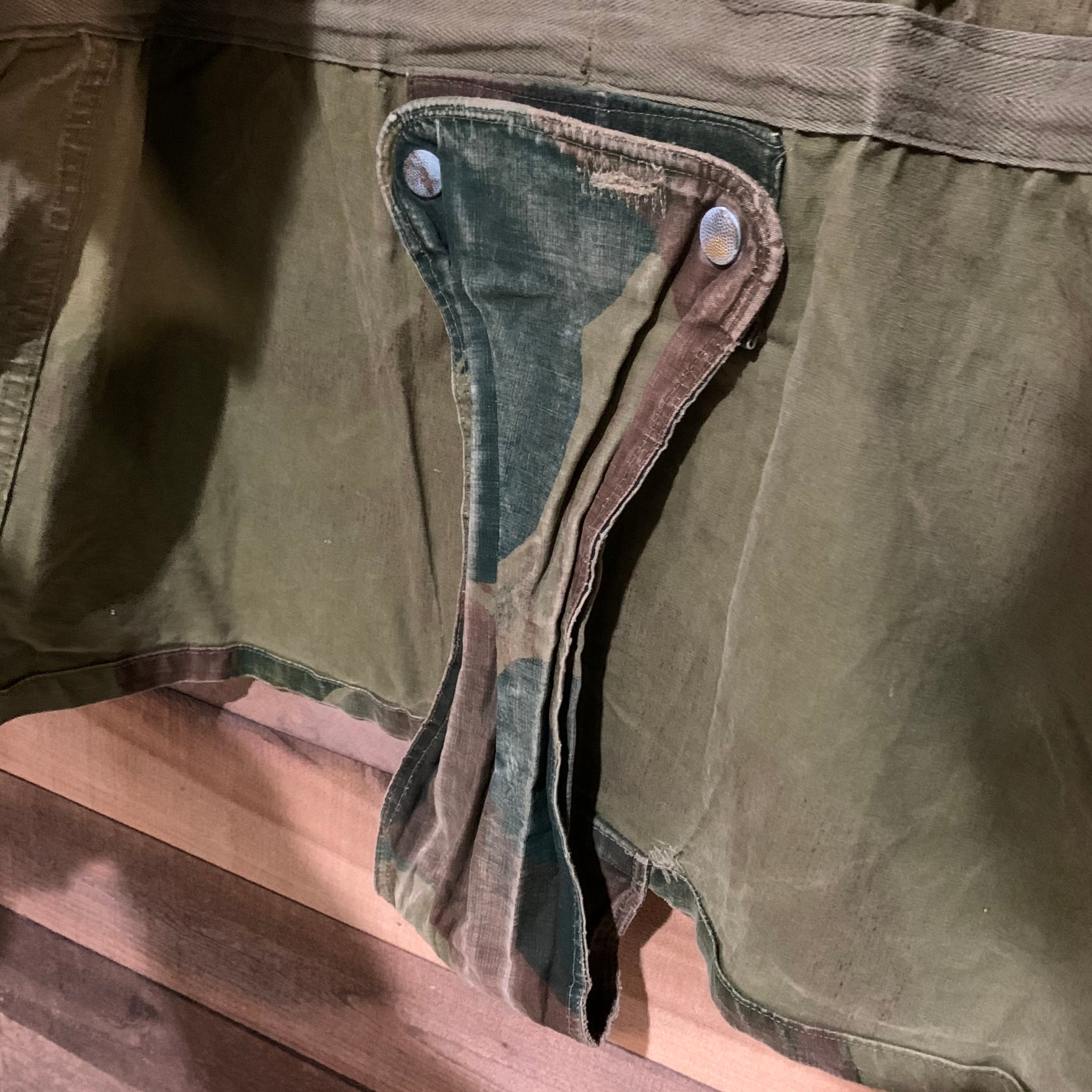 1950’s 1956 Belgian Brushstroke Camo Paratrooper Jacket Large