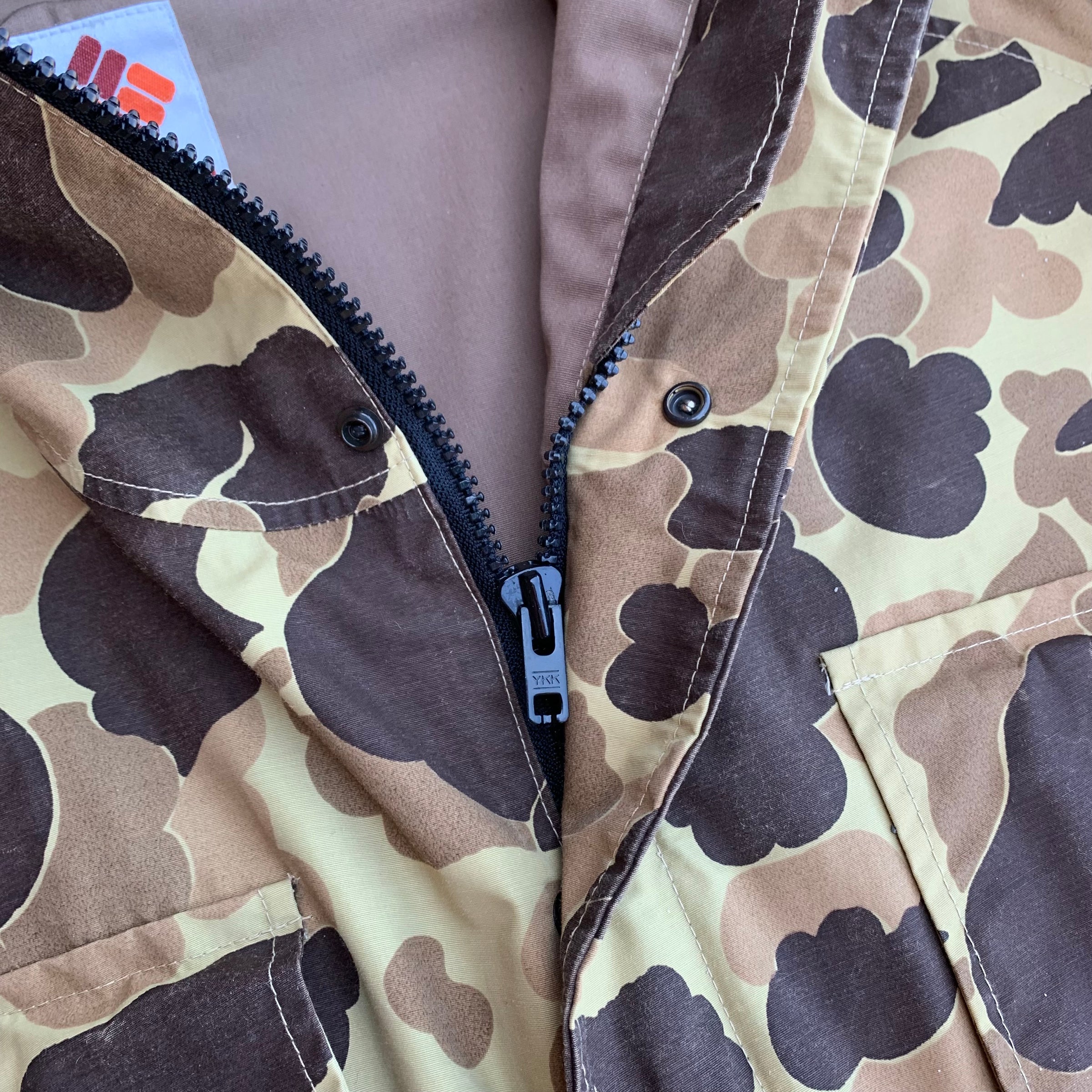 1980’s Columbia Gore-Tex Duck Camo Rain Jacket XL