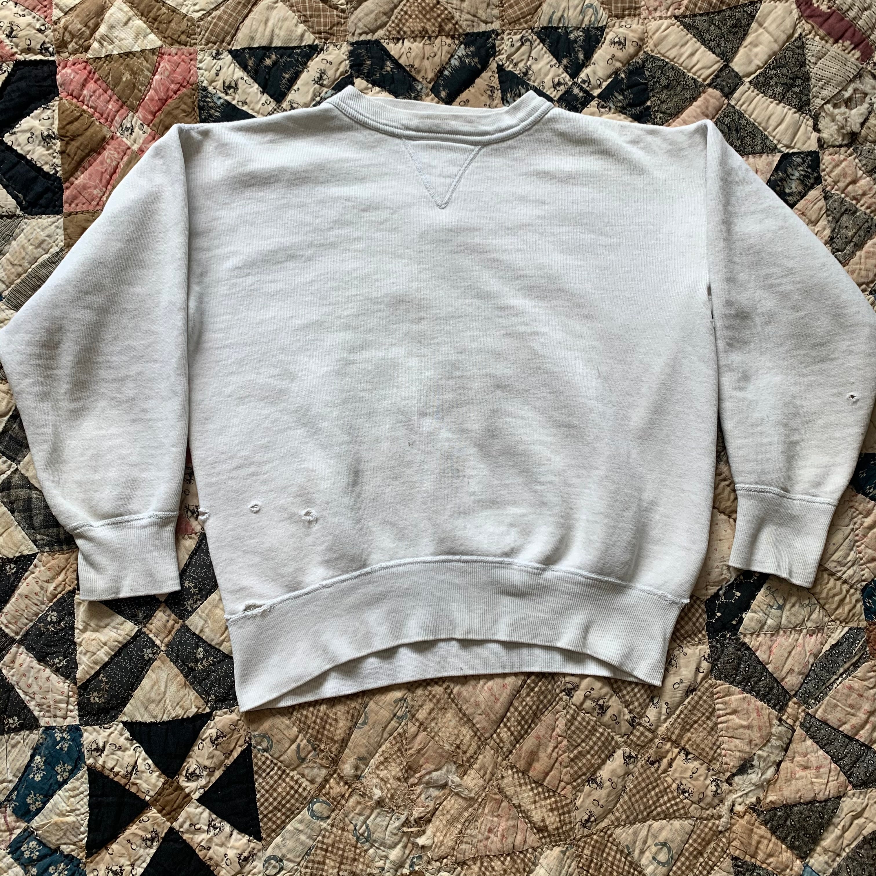 1950's Grey/White Single V Crewneck Sweatshirt