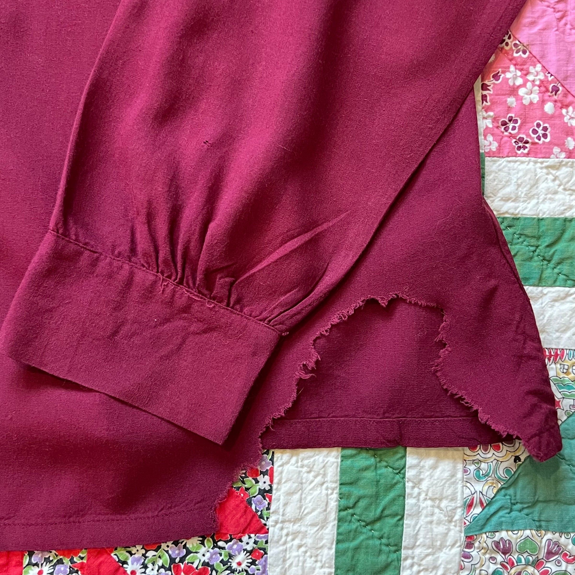 1940's Pilgrim Burgundy Rayon Loop Collar Shirt XL