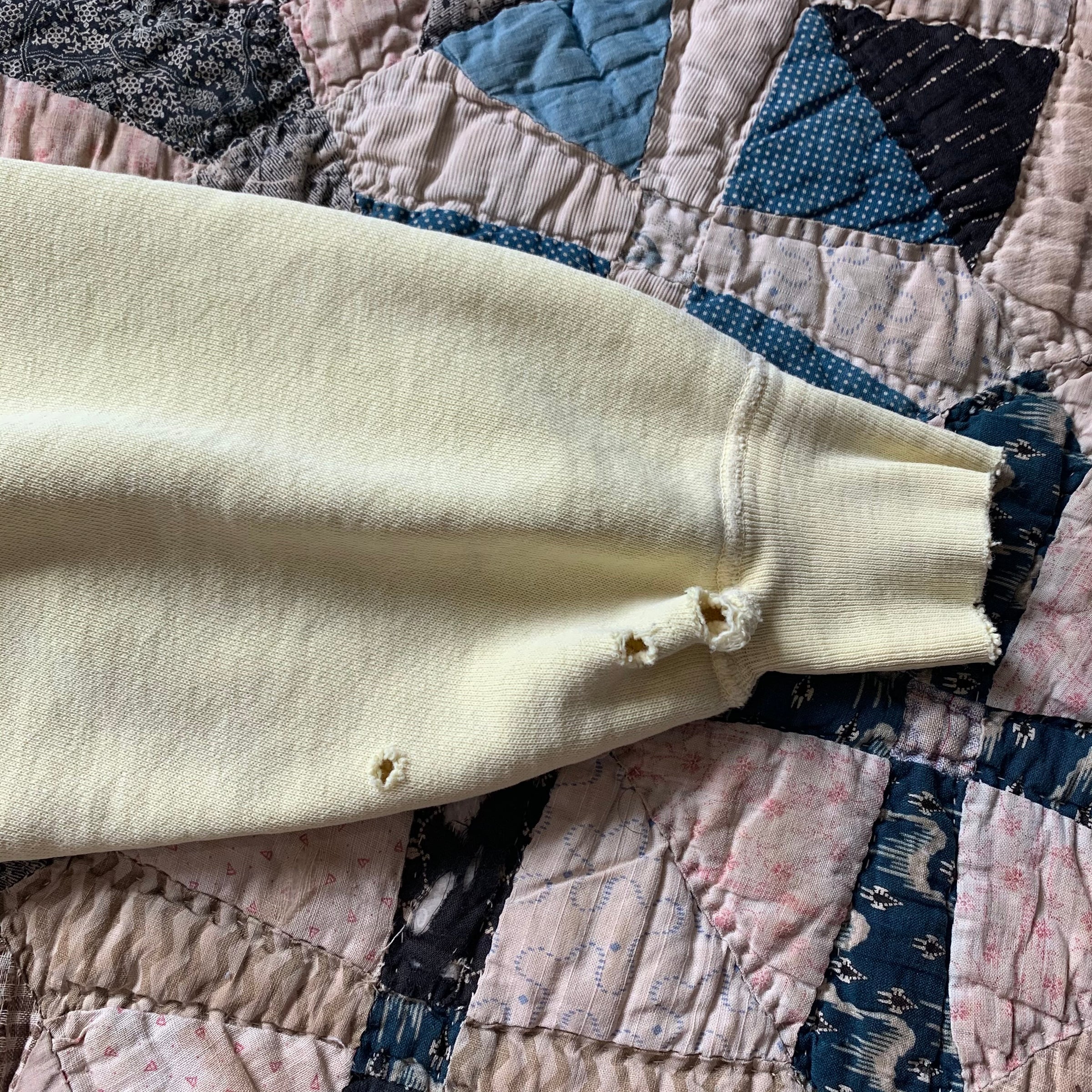 1950's Yellow Crewneck Sweatshirt Medium