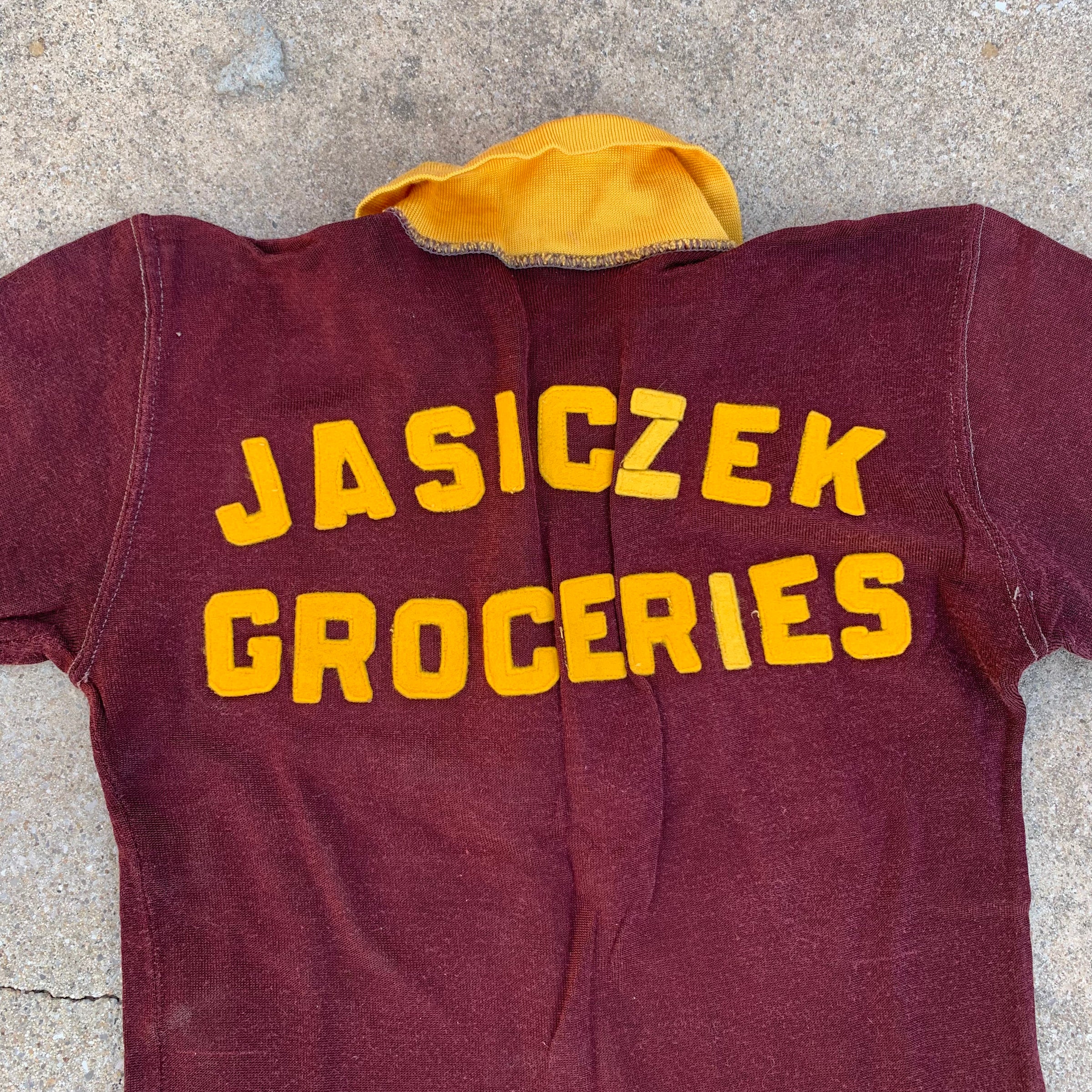 1940’s Knights Felt Patched Rayon Knit Jersey Small