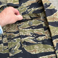1960’s/70’s Vietnam War Late War Tiger Stripe Camo Shirt Asian Medium