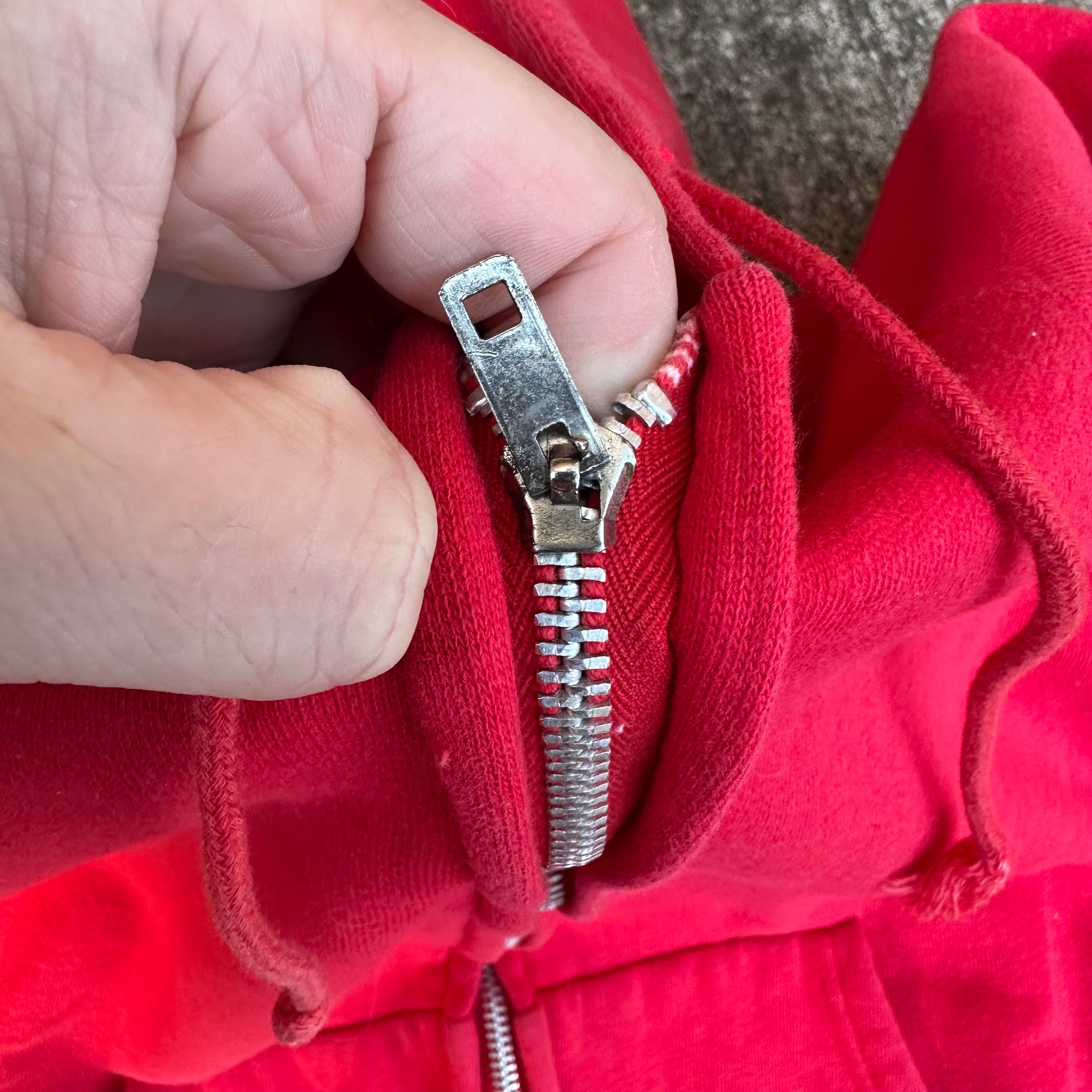 1970’s Faded Red Cotton Zip Up Hooded Sweatshirt Small