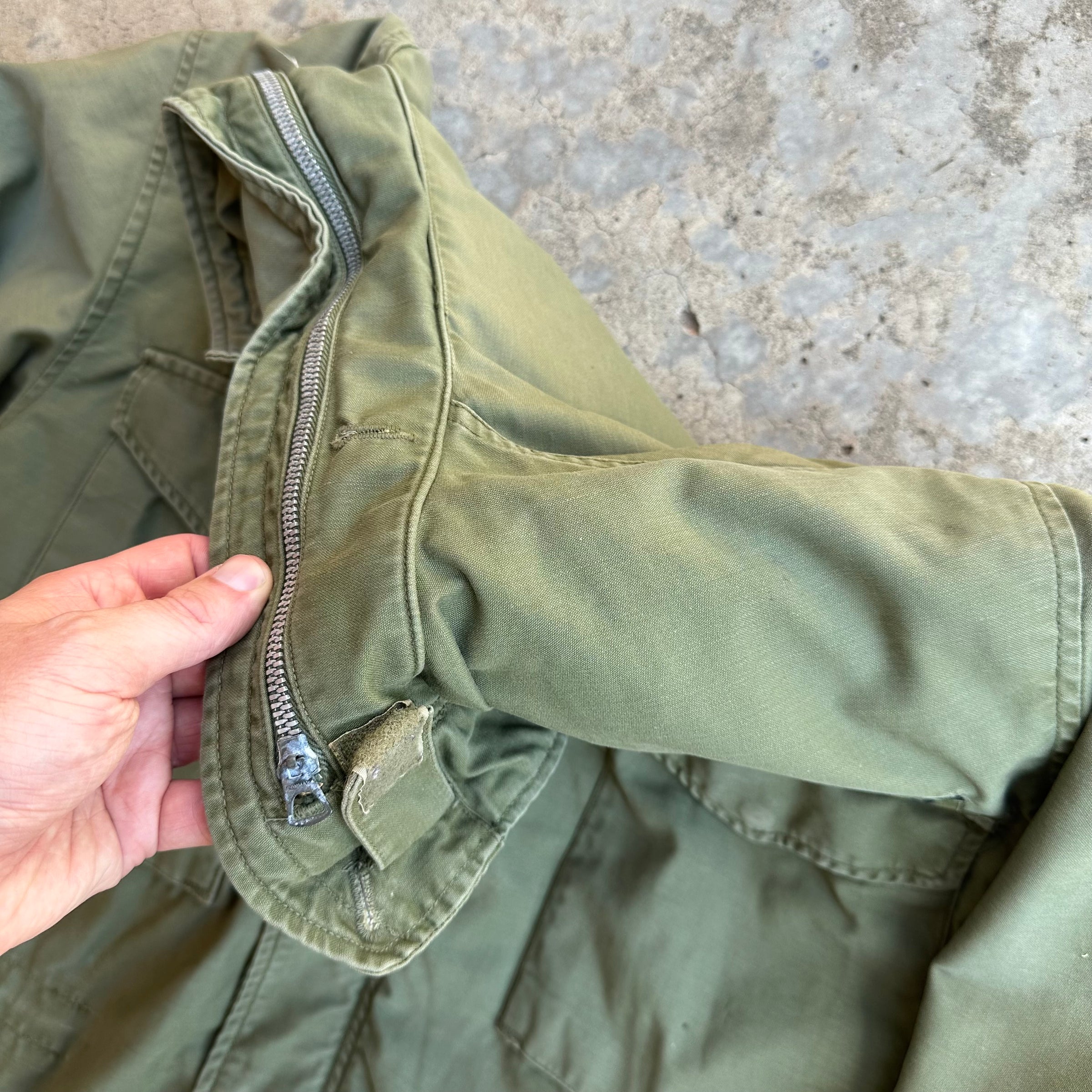 1960’s Vietnam War First Pattern M-65 Field Jacket Medium Regular