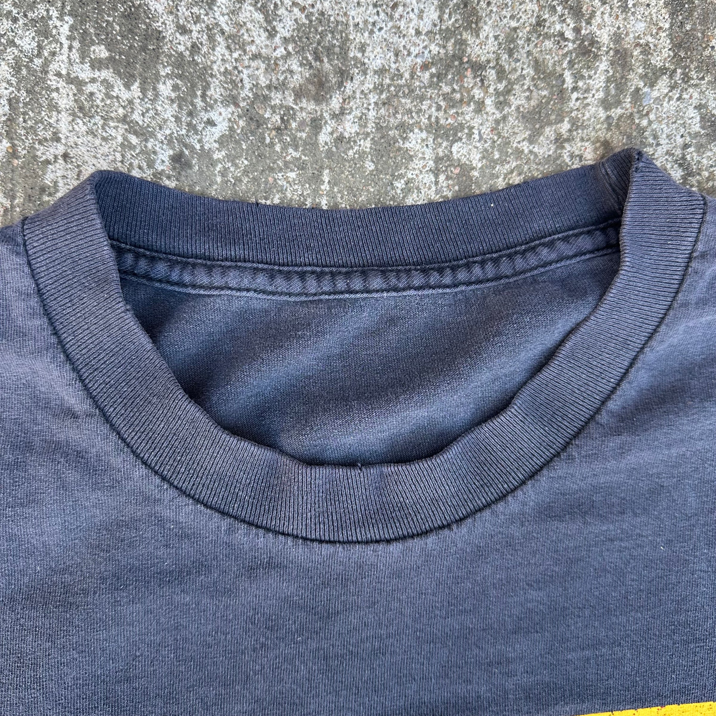 1990’s/Y2K Emotional T-Shirt Large