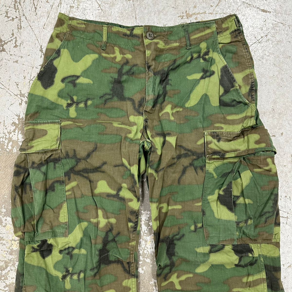 1960’s Mint Vietnam War ERDL Camo Ripstop Jungle Pants Medium Short