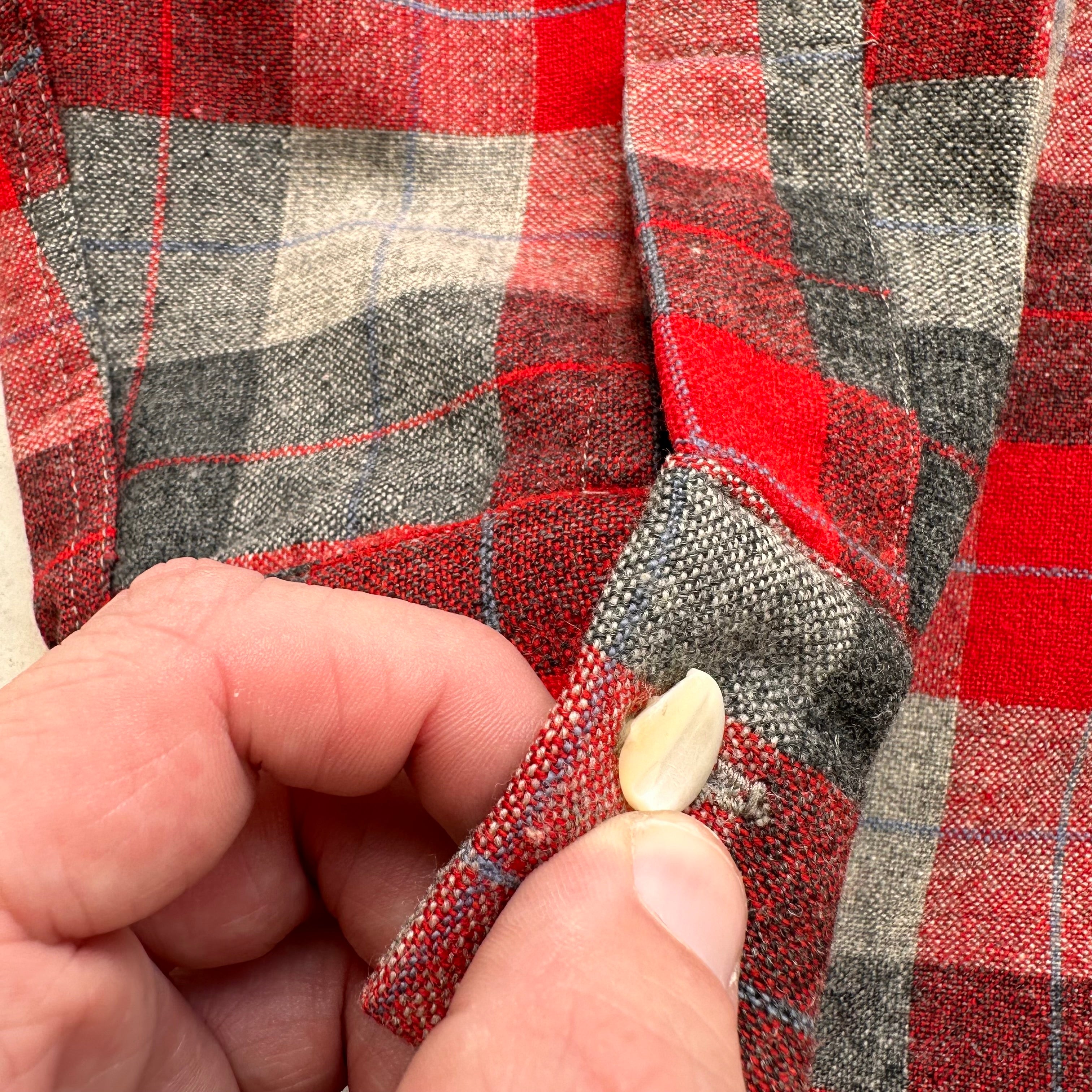 1950's/60's Sportsman Woolynella Plaid Loop Collar Shirt XL