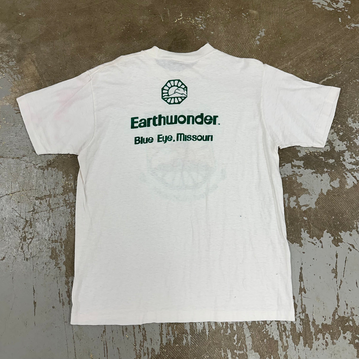 1970’s Earthwonder T-Shirt Large