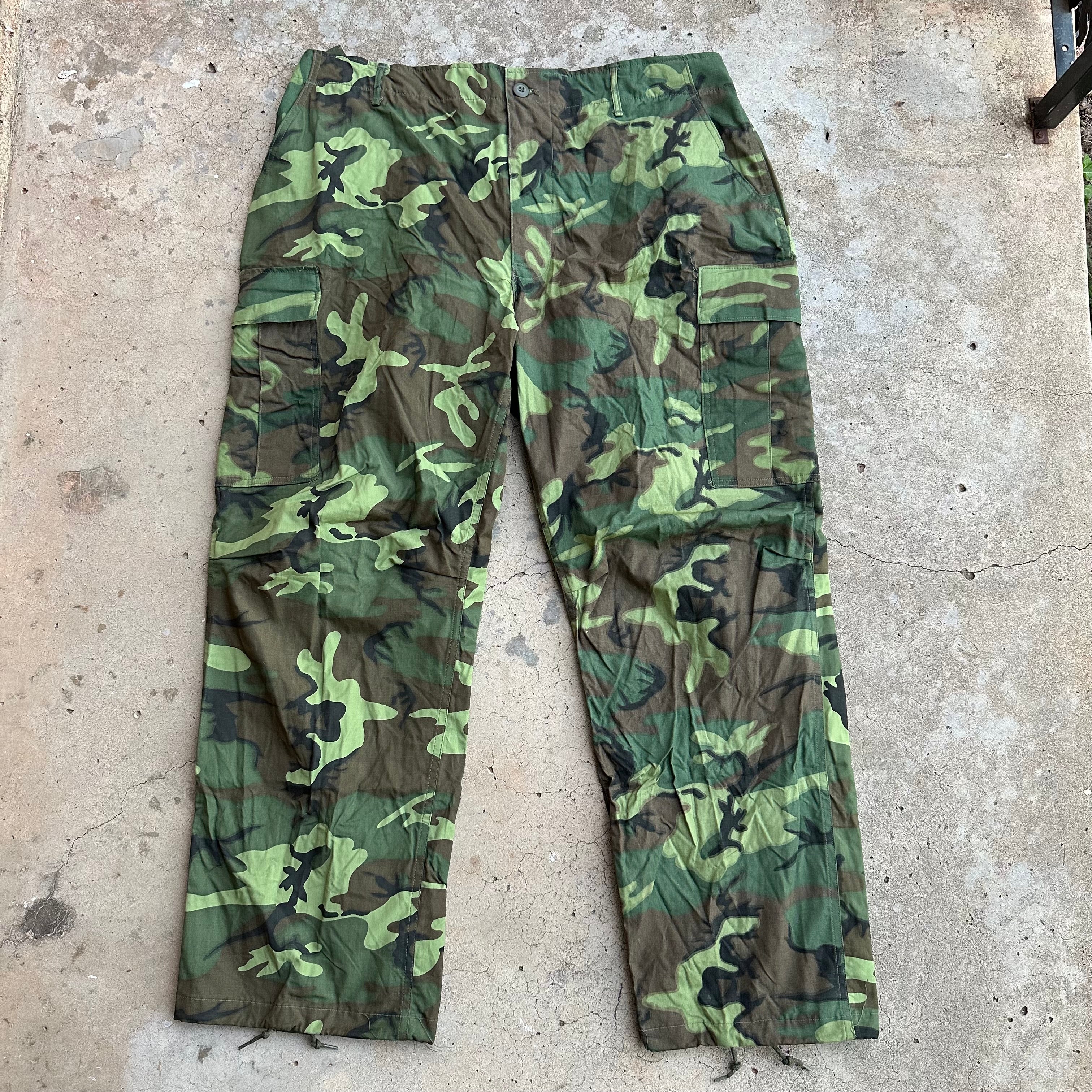 1960's Deadstock Vietnam War Poplin ERDL Camo Jungle Pants XL