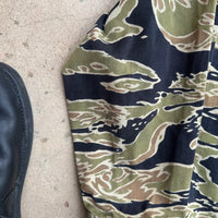 1960’s/70’s Vietnam War Late War Tiger Stripe Camo Shirt Asian Medium