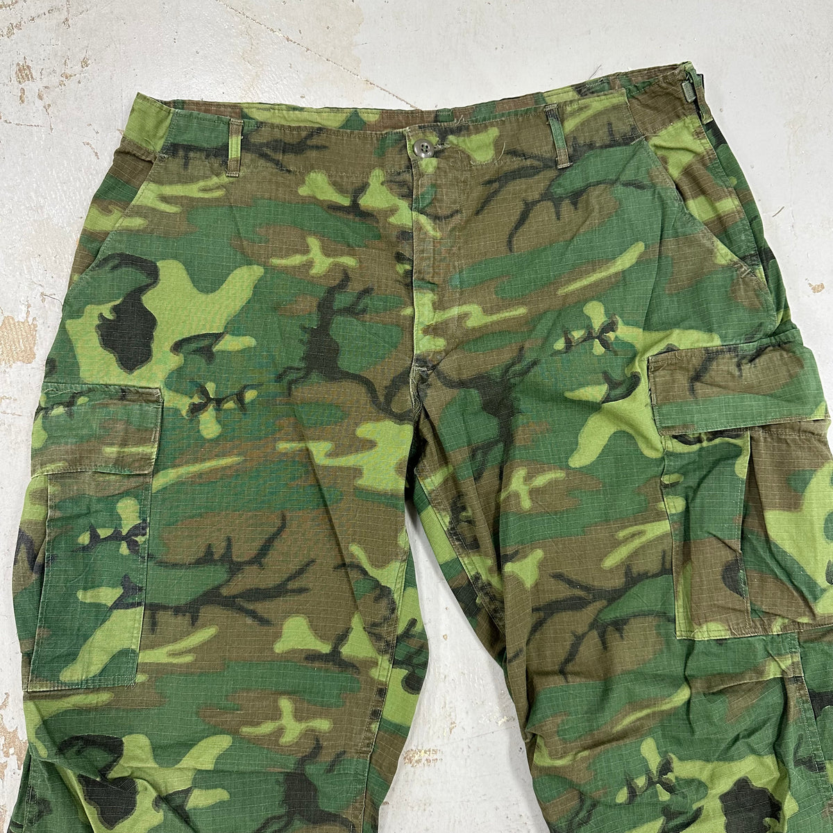 1960’s Mint Vietnam War ERDL Camo Ripstop Jungle Pants Large Short