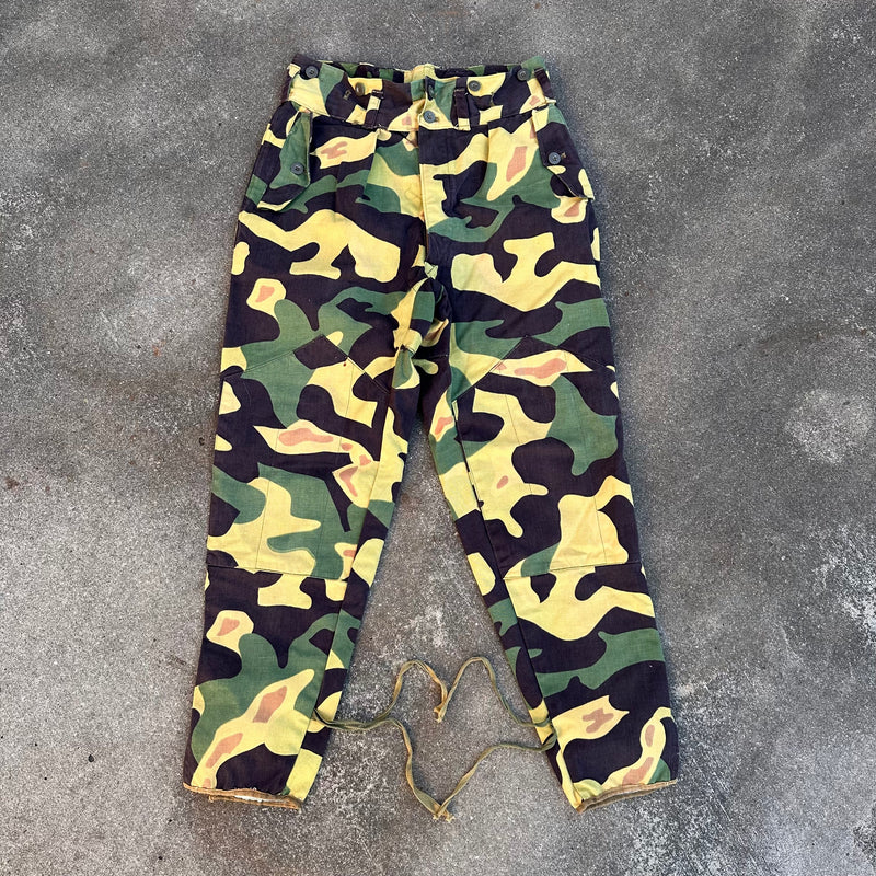 1960’s Czech MLOK Salamander Camo Pants 30” x 28”