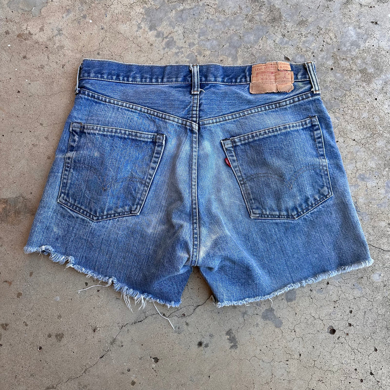 1960’s/70’s Levi’s Big E 505 Denim Shorts 36” x 4.5”