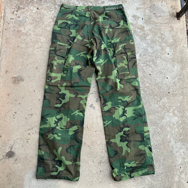 1960’s Deadstock ERDL Camo Jungle Pants Medium Long