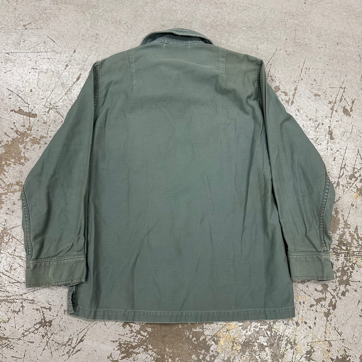 1960’s USAF Sage Green Utility Shirt Small