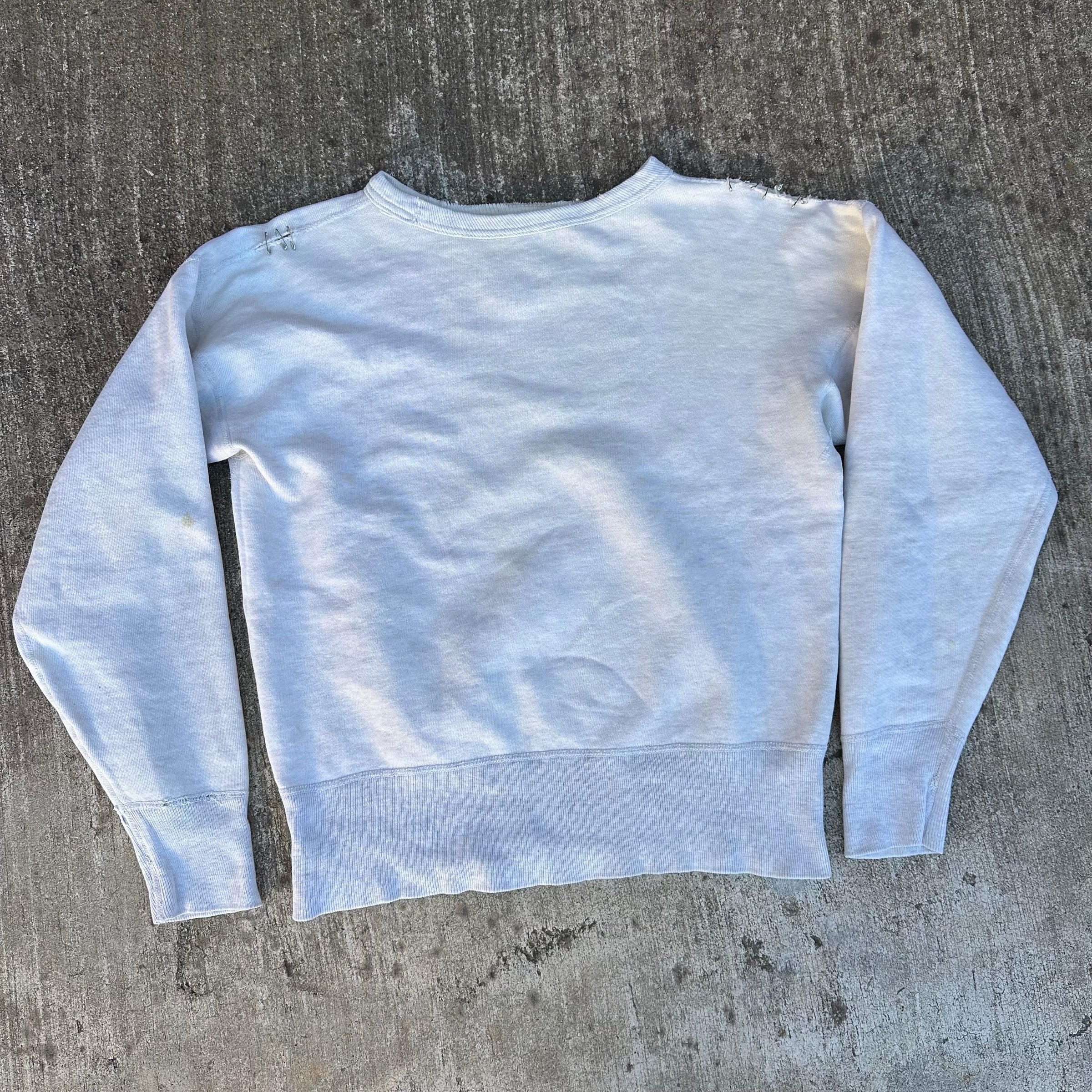 1950’s Two-Tone Single V Crewneck Sweatshirt