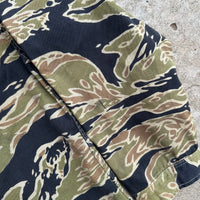1960’s/70’s Vietnam War Late War Tiger Stripe Camo Shirt Asian Medium
