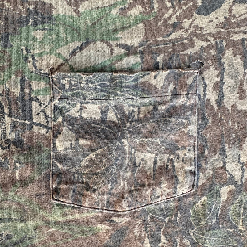 1990’s Real-tree Camo Pocket T-Shirt XL/XXL