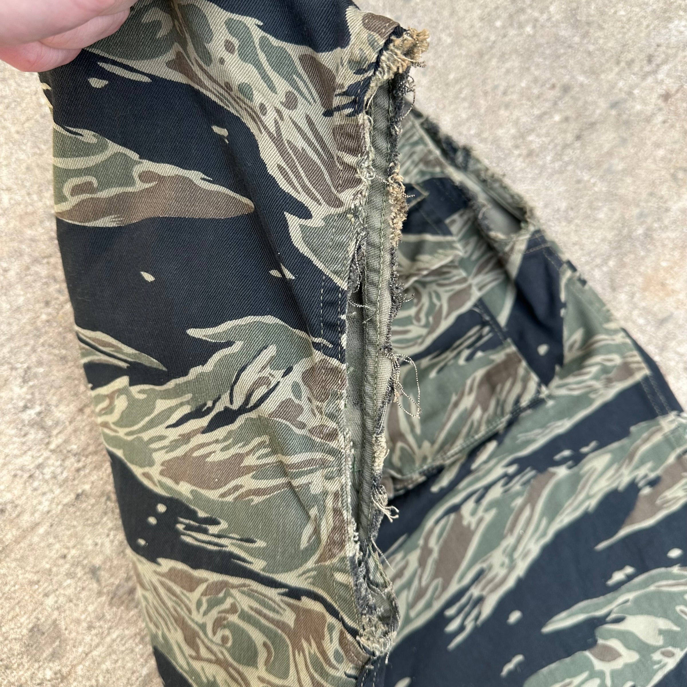 1960’s Vietnam War Silver Tiger Stripe Sleeveless Shirt Size A-M