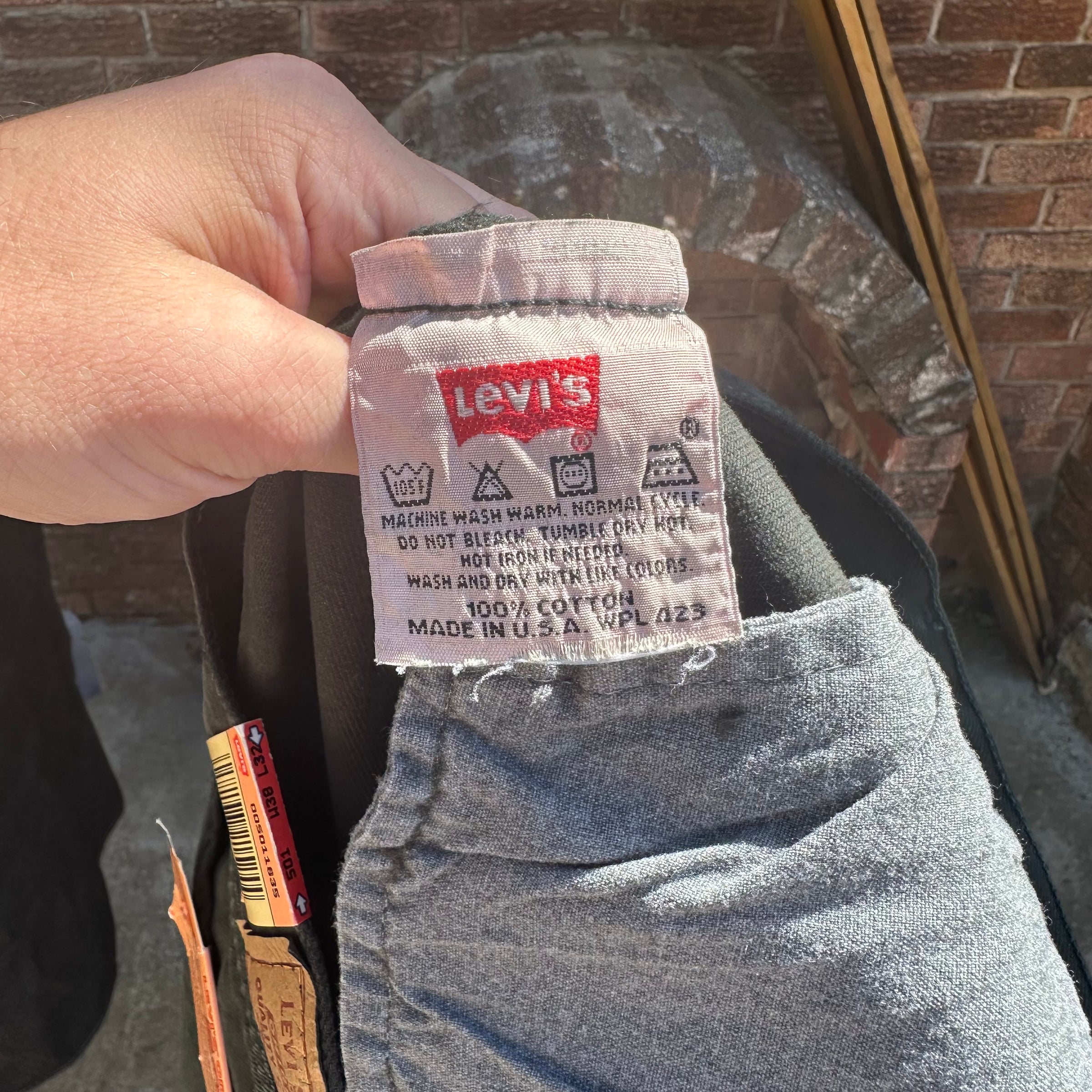 1990’s Deadstock Levi’s 501 Made in USA Green Denim Jeans 36” Waist