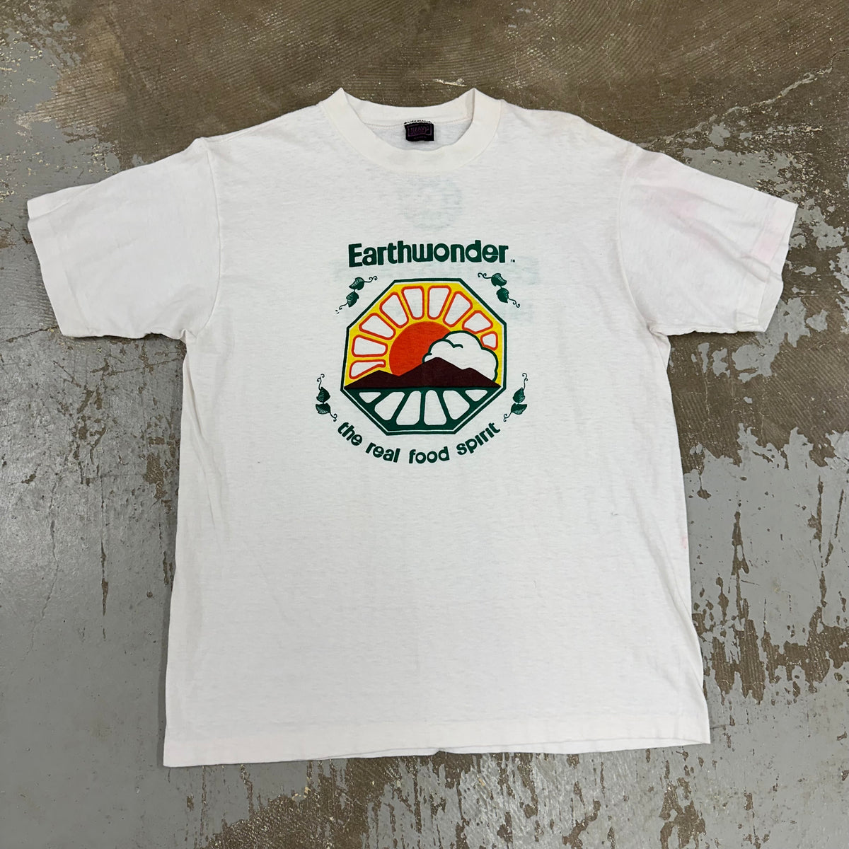 1970’s Earthwonder T-Shirt Large