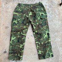 1960’s Deadstock Vietnam War Poplin ERDL Camo Jungle Pants XL Regular