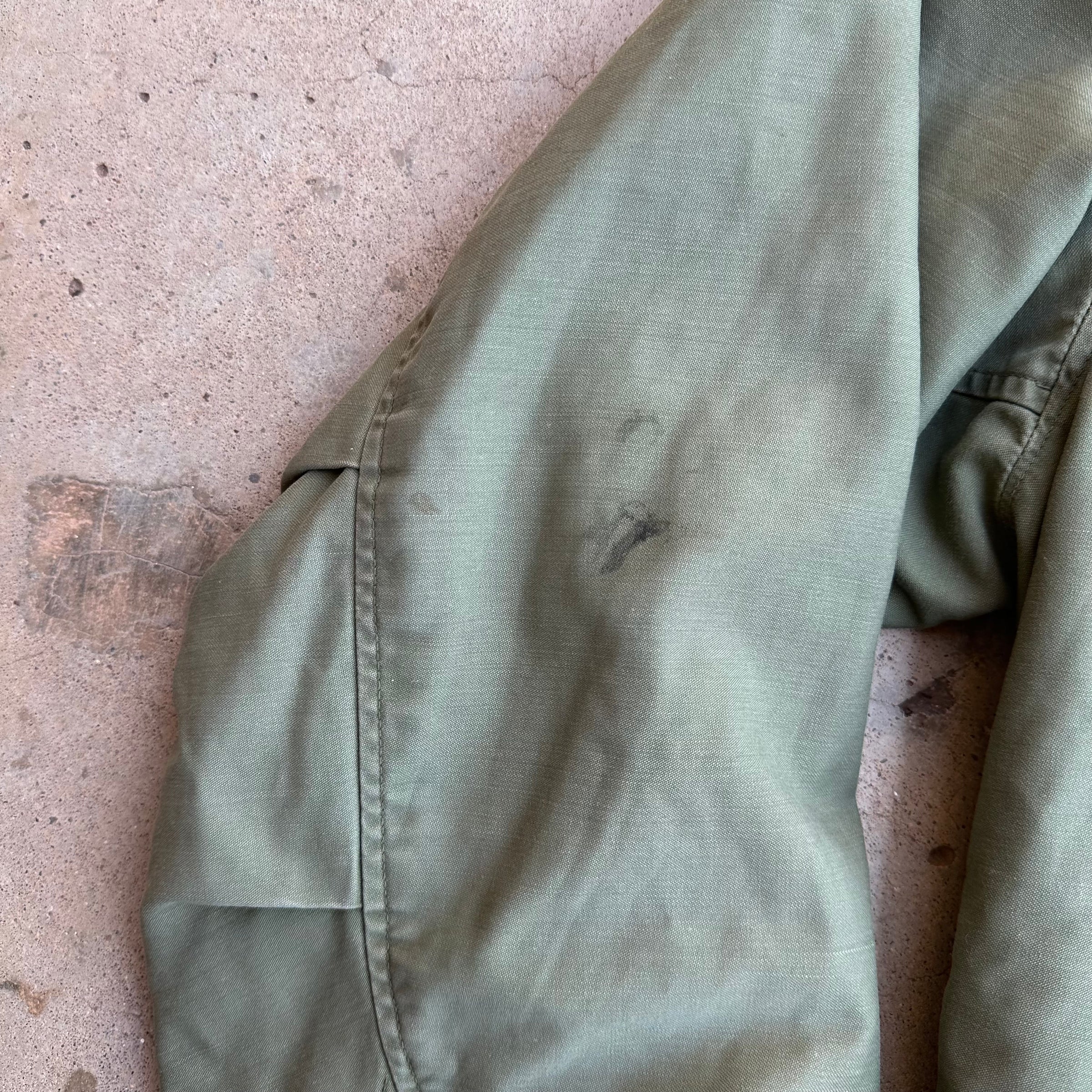 1960’s Vietnam War First Pattern M-65 Field Jacket Medium Regular