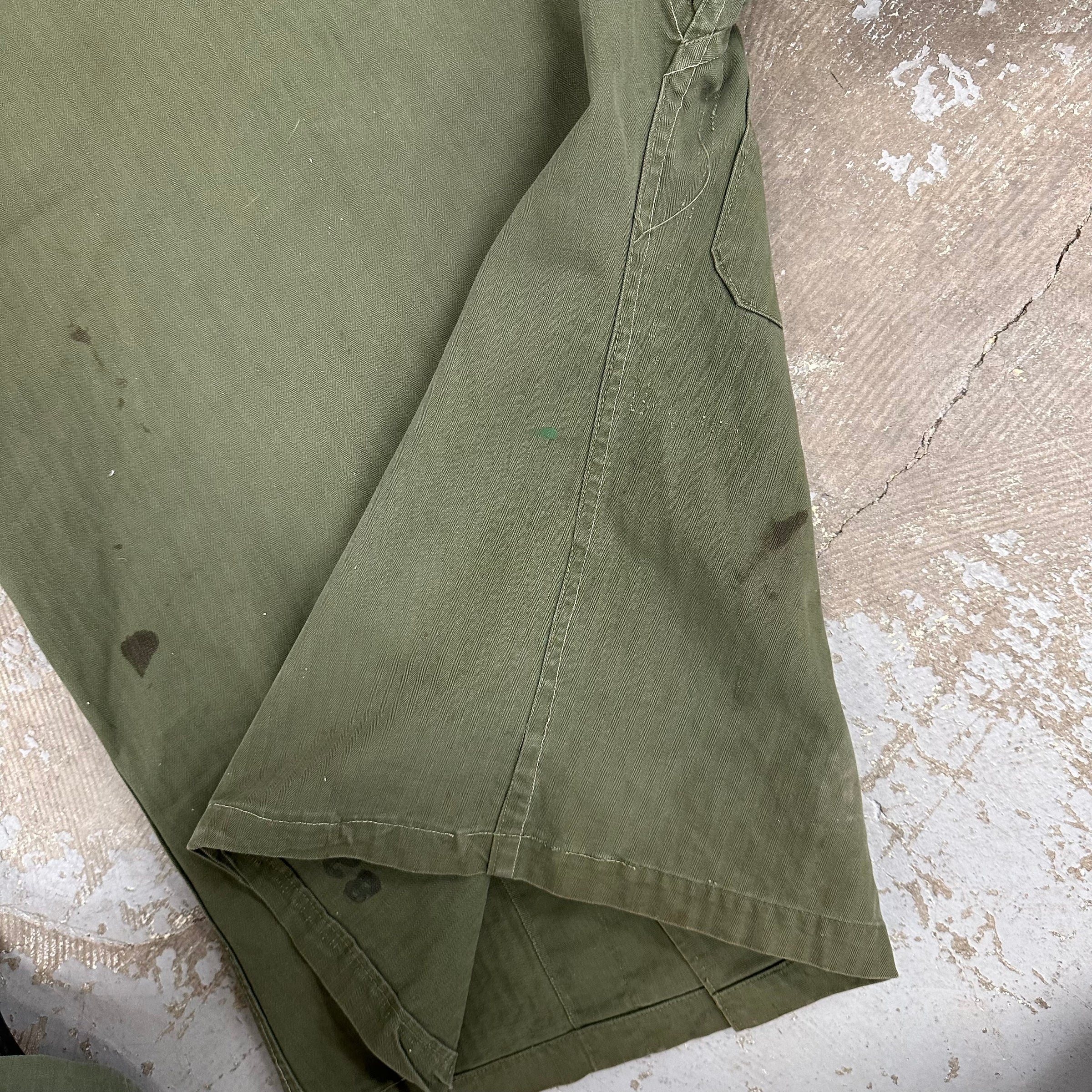 1940’s Thrashed WWII US Army HBT Shirt Size 40R