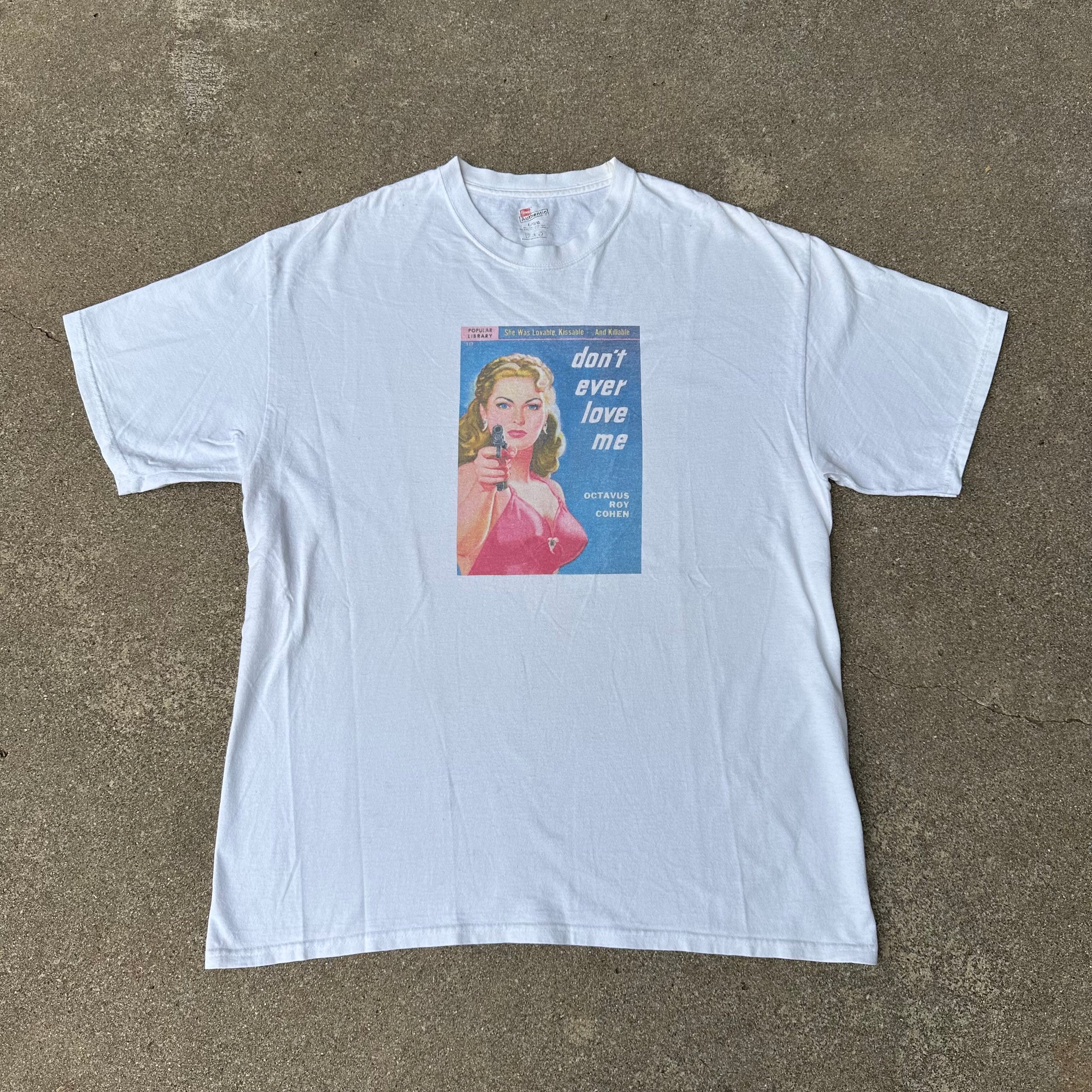 2000’s Don’t Ever Love Me Pulp Novel T-Shirt Large