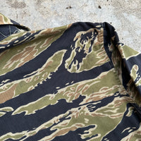 1960’s/70’s Vietnam War Late War Tiger Stripe Camo Shirt Asian Medium