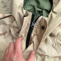1990’s Reversible Desert Night Camo Lightweight Gore-Tex Parka Large Long