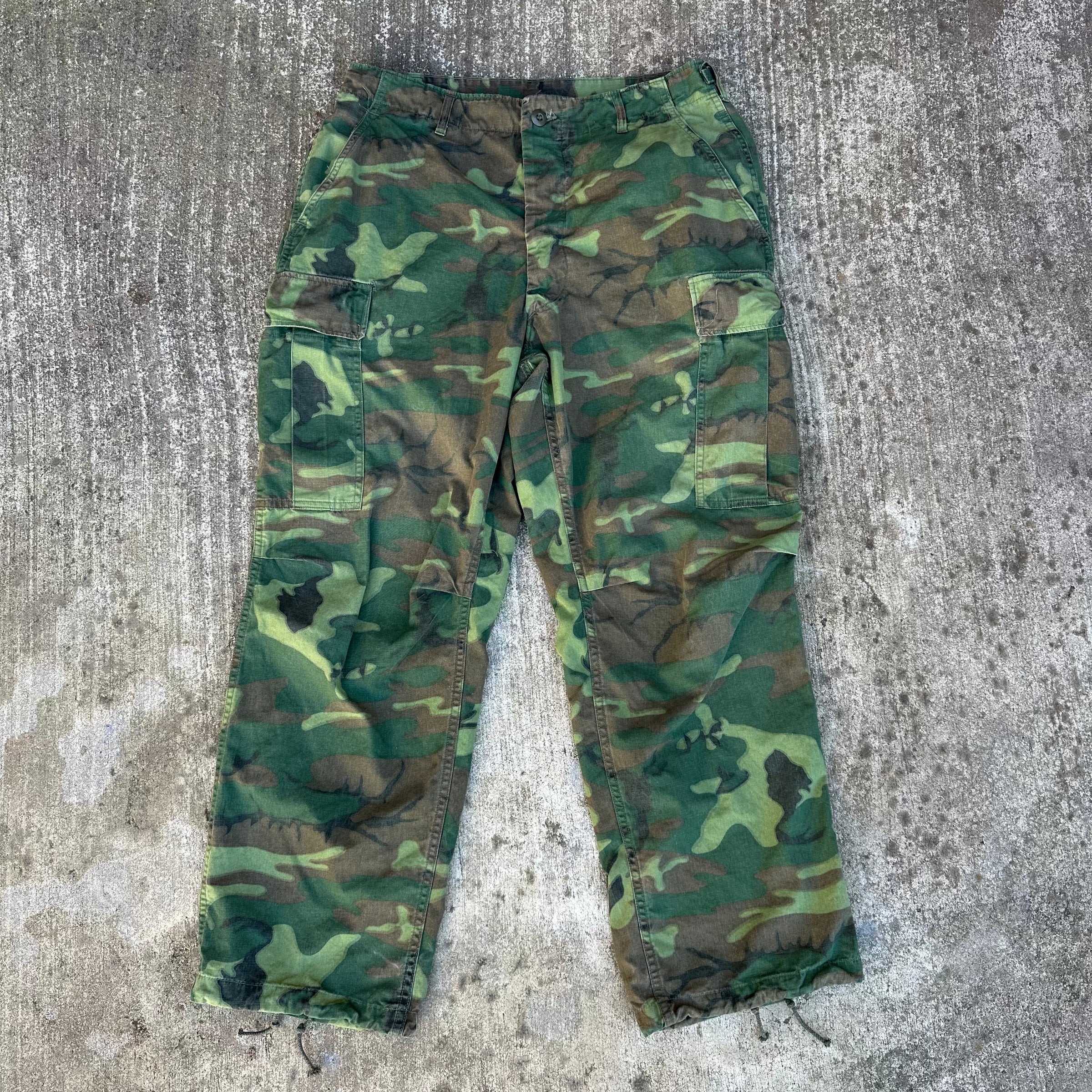 1960’s Vietnam War Poplin ERDL Camo Jungle Pants Large Short