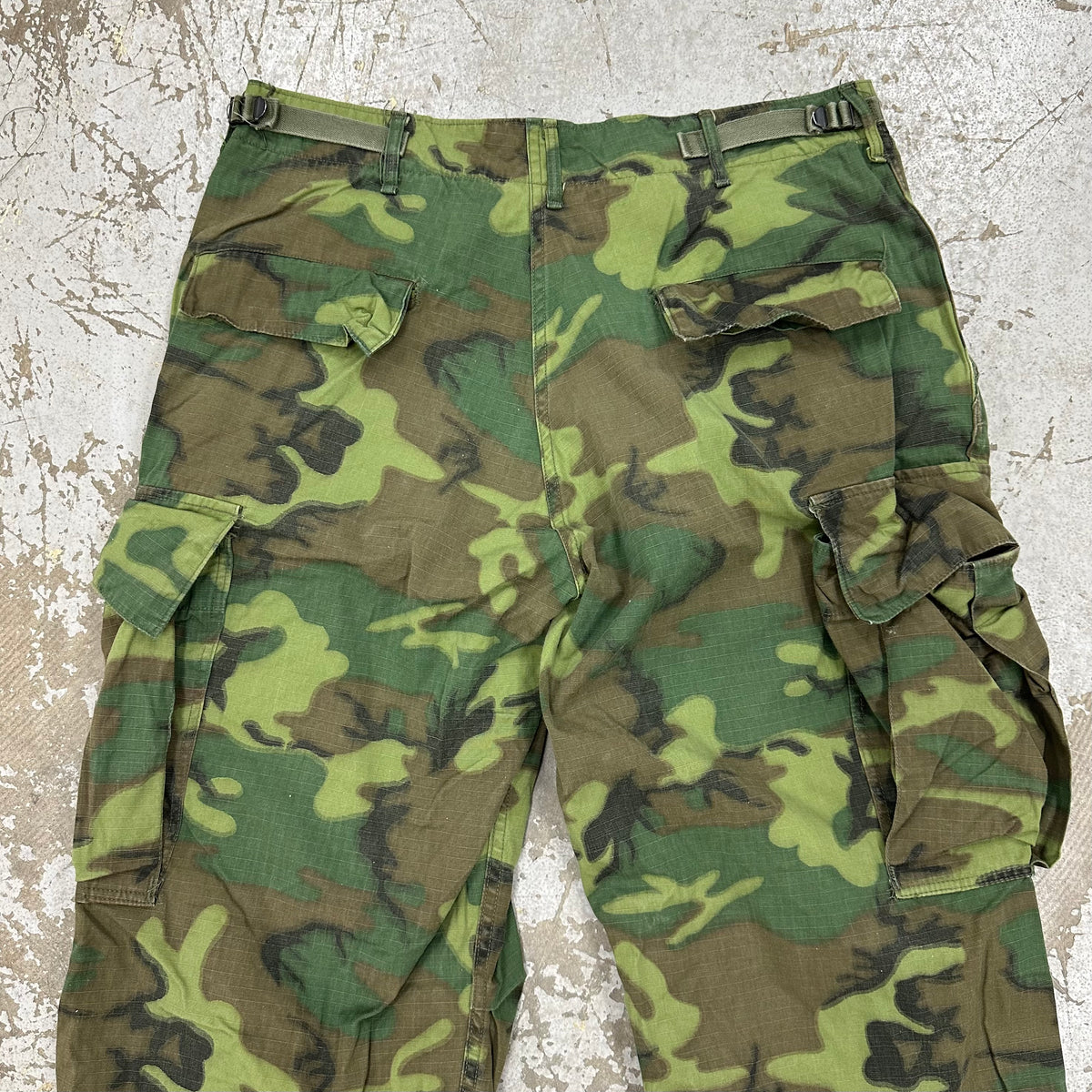 1960’s Mint Vietnam War ERDL Camo Ripstop Jungle Pants Medium Short