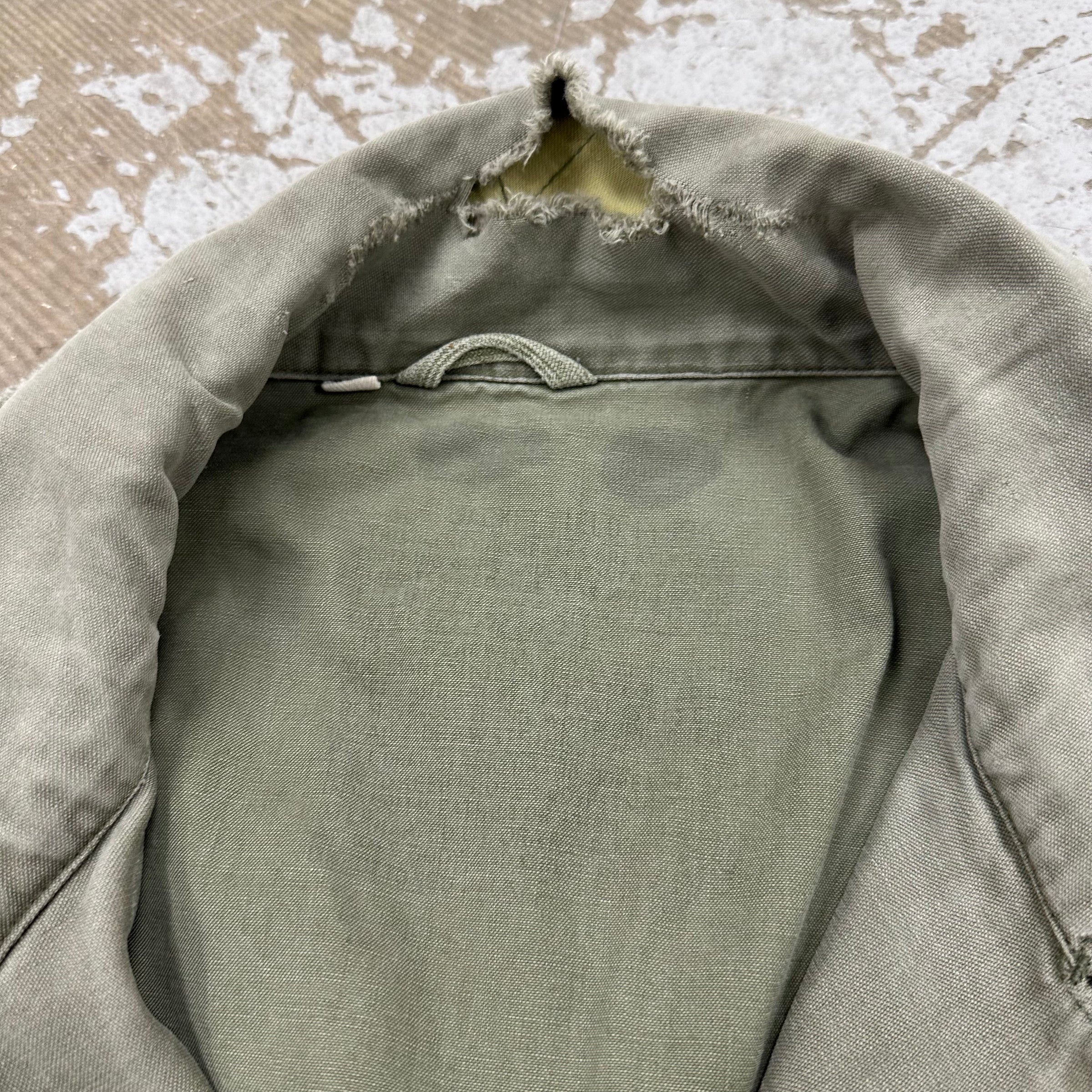 1940’s WWII Thrashed M-43 Field Jacket Size 42L