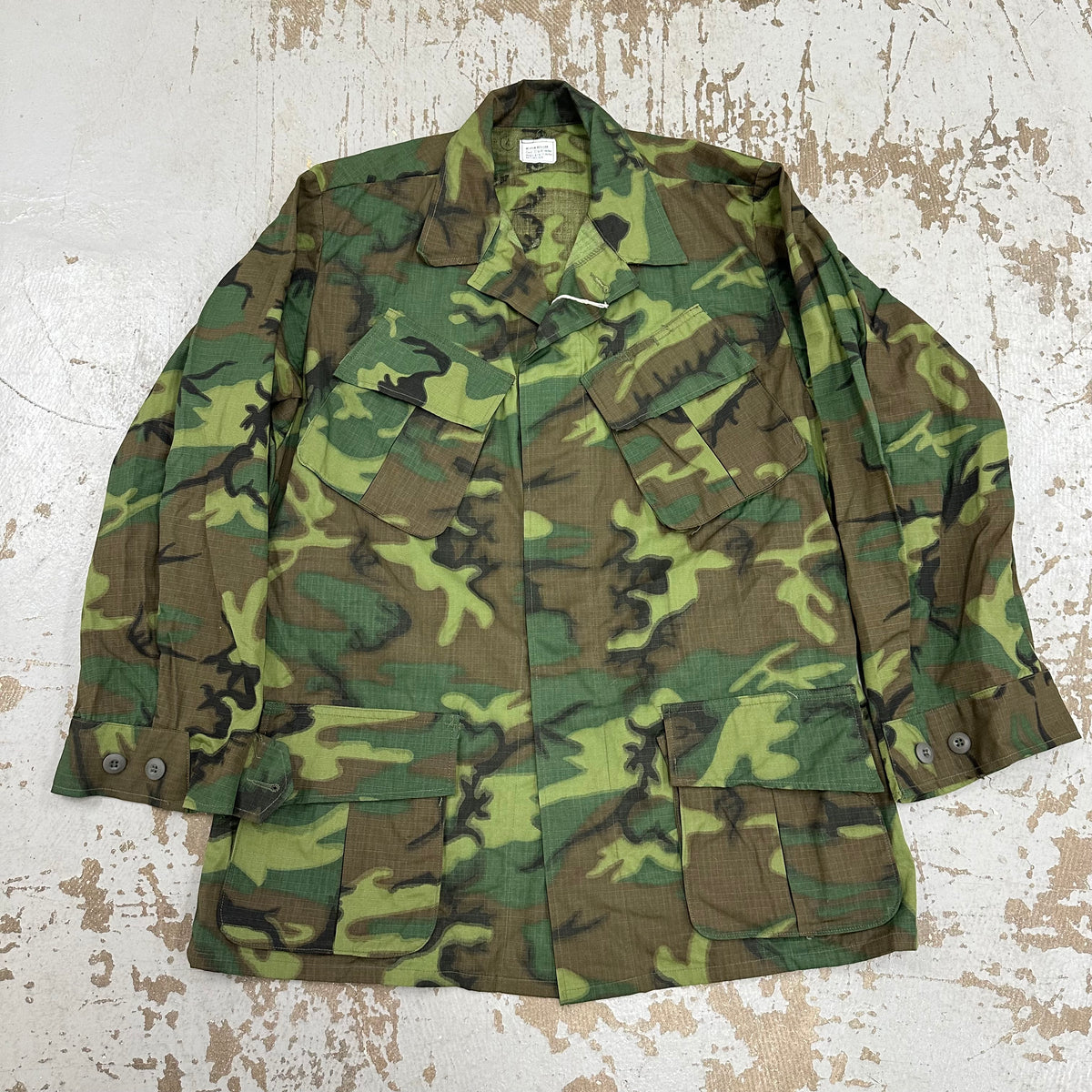 1960’s Deadstock Vietnam War ERDL Camo Jungle Jacket Medium Regular