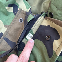 1990’s Deadstock US Army ECWCS Woodland Camo Gore-Tex Parka Large Long
