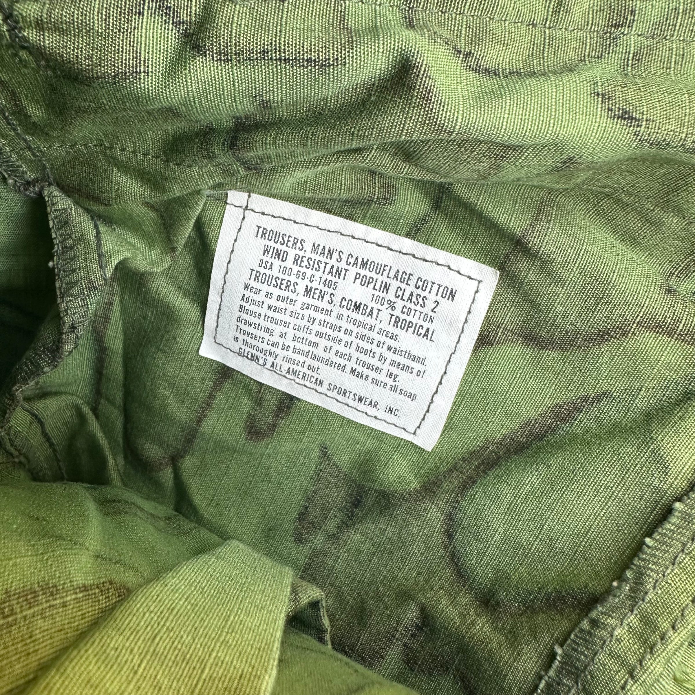 1960’s Deadstock Vietnam War ERDL Camo Jungle Pants Medium Short
