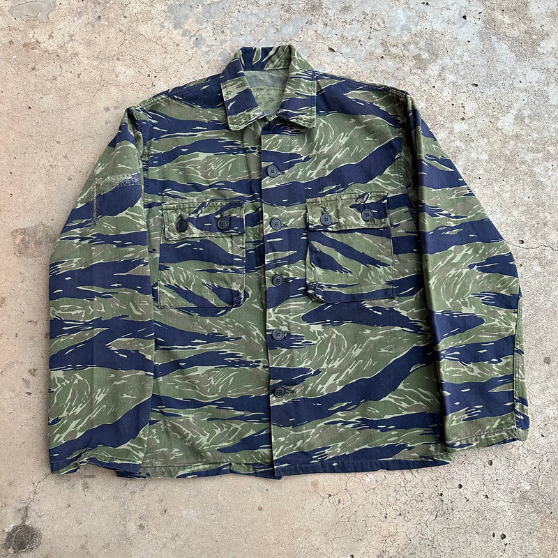 1960’s Vietnam War TO78 Okinawa Tiger Stripe Camo Shirt A-L