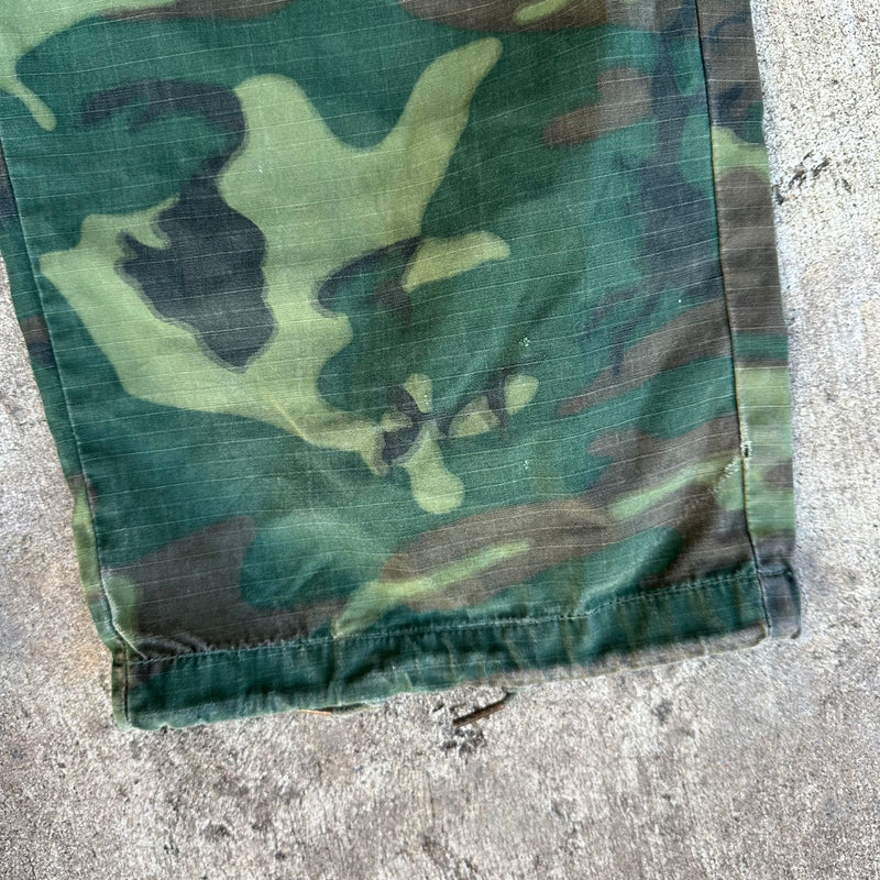 1960’s Vietnam War ERDL Camo Jungle Pants Medium Regular