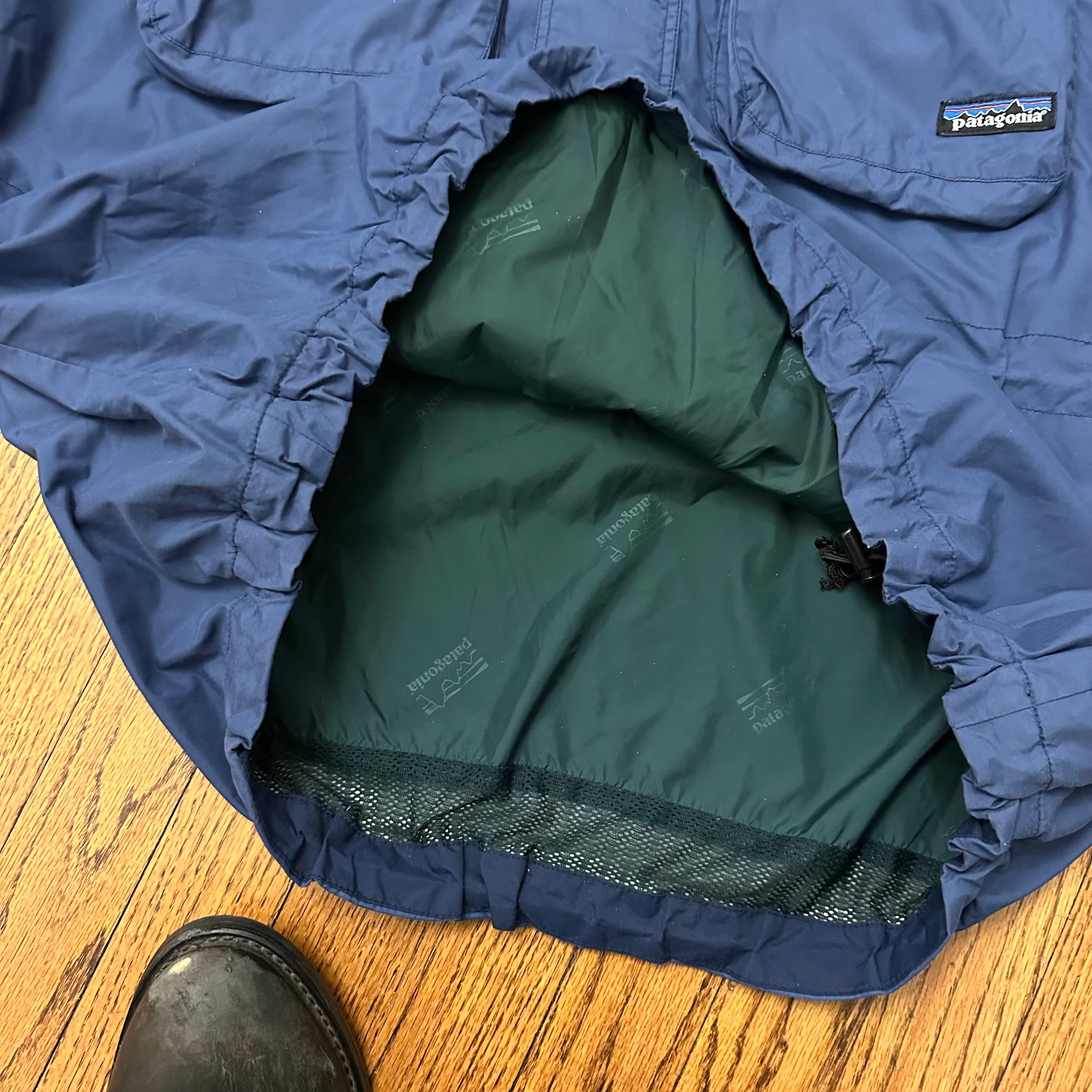 2000’s Patagonia SST Fly Fishing Jacket Large