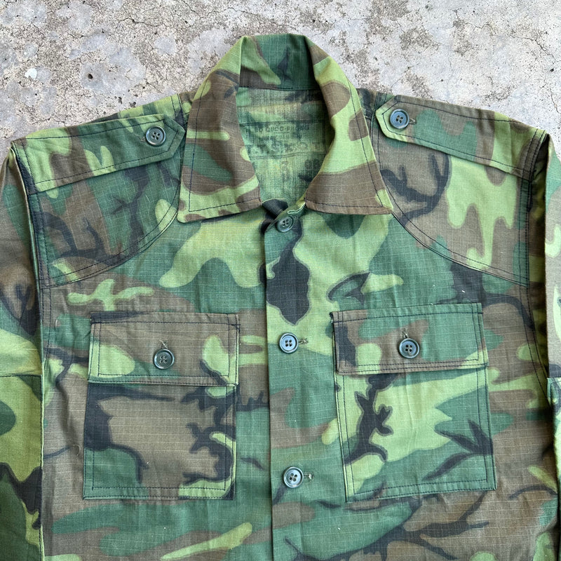 1960’s Deadstock Vietnam War ARVN Ripstop ERDL Shirt Size 3