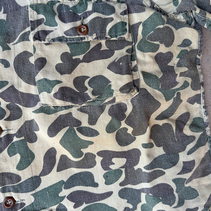 1960’s/70’s Hunting Camo Fatigue Shirt L/XL