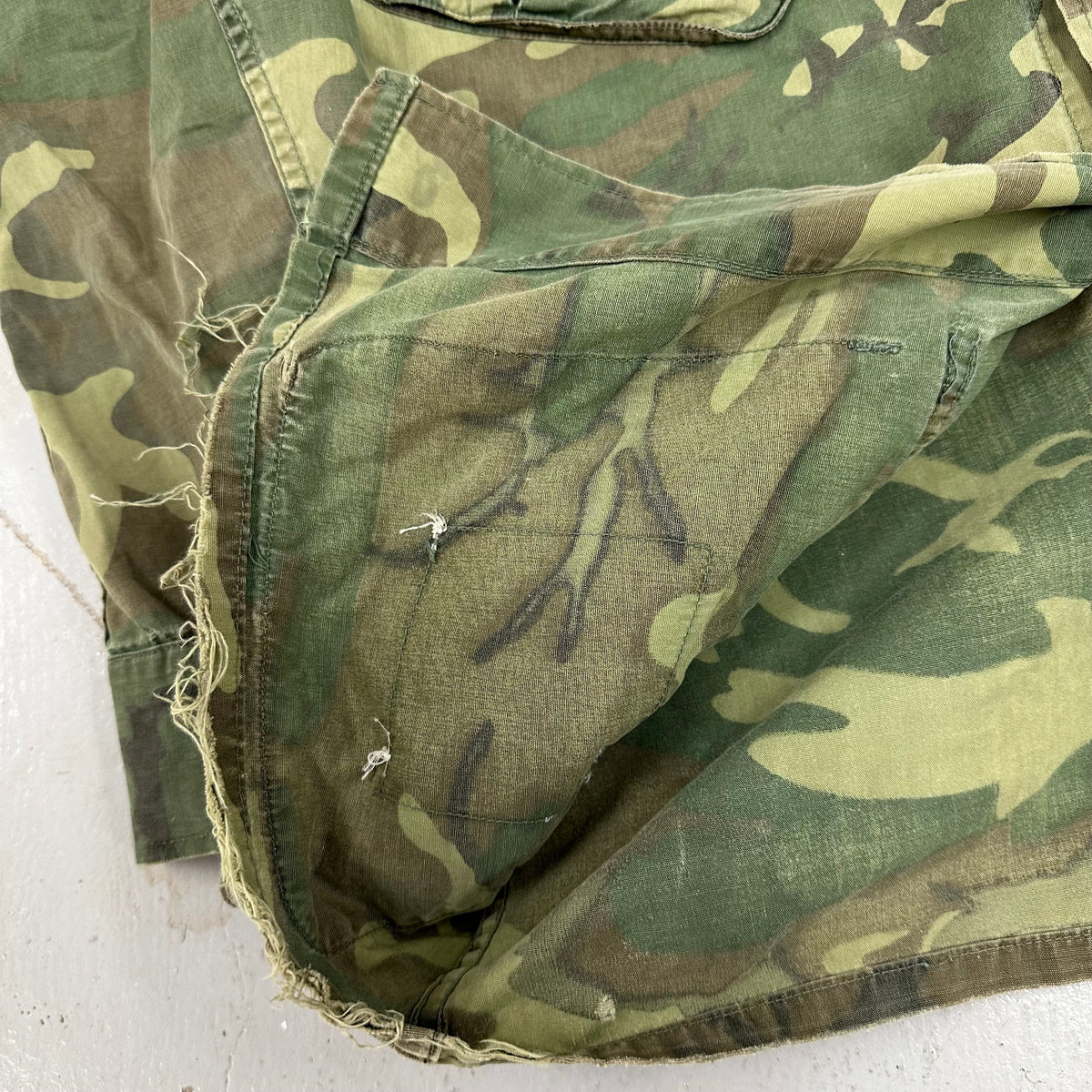 1960’s Vietnam War Poplin ERDL Camo Jungle Jacket Small Regular