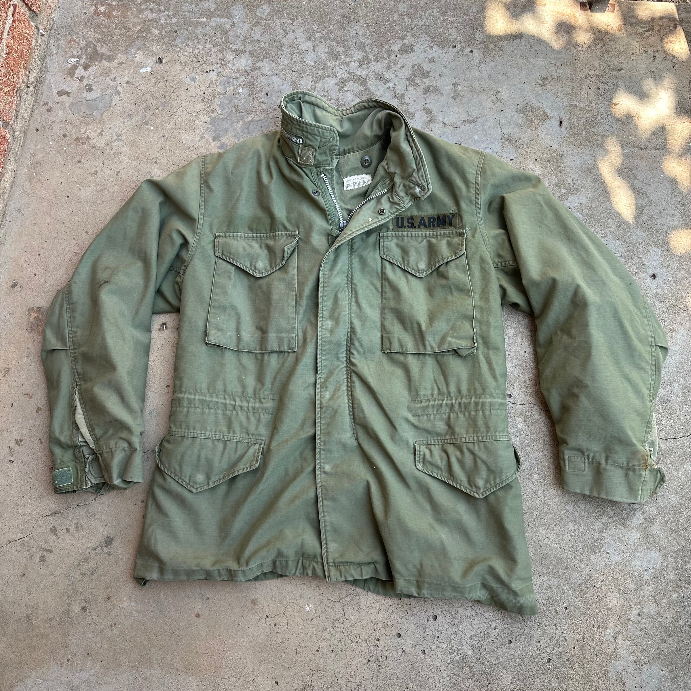 1960’s Vietnam War First Pattern M-65 Field Jacket Medium Regular