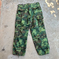 1960’s Deadstock Vietnam War ERDL Camo Jungle Pants Medium Short