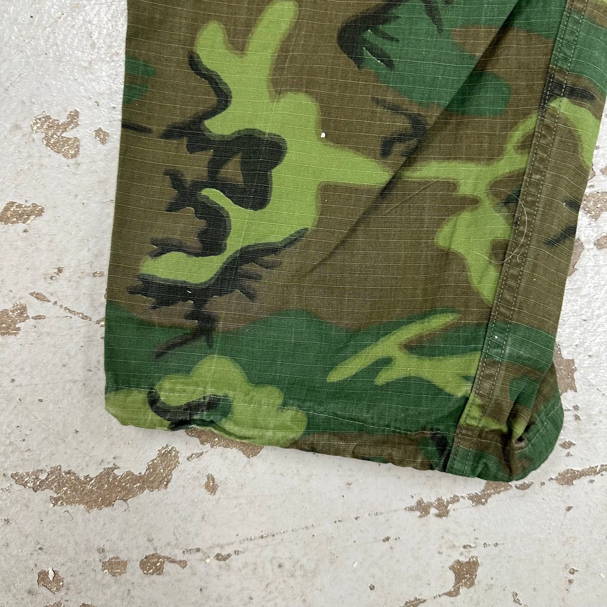 1960’s Mint Vietnam War ERDL Camo Ripstop Jungle Pants Large Short
