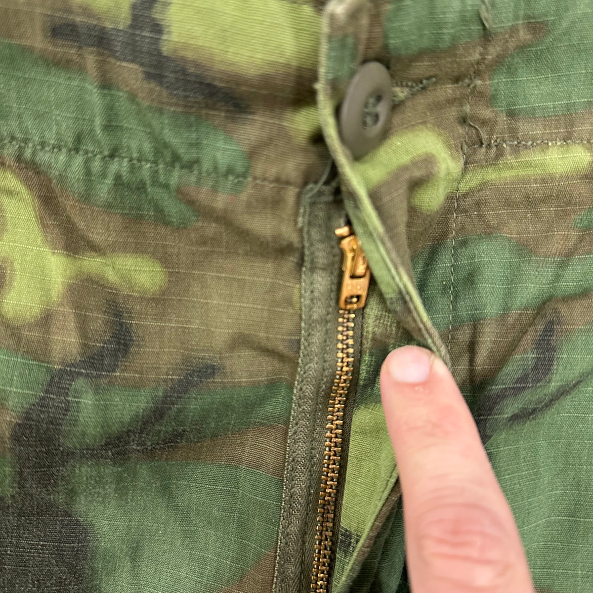 1960’s Mint Vietnam War ERDL Camo Ripstop Jungle Pants Medium Short